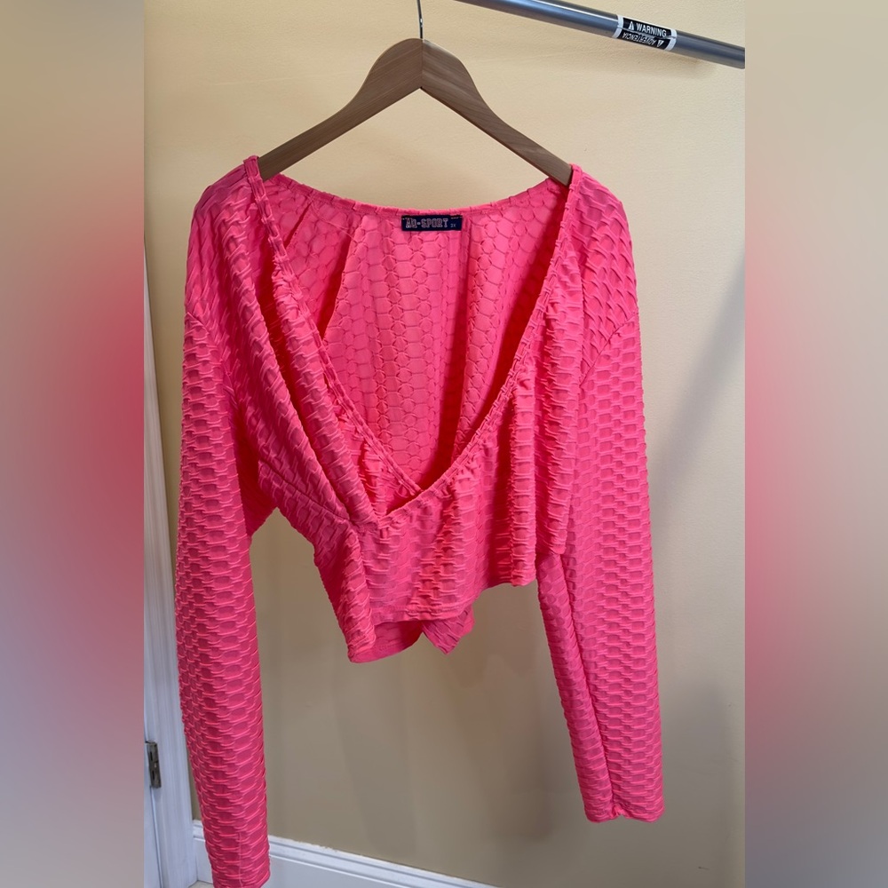 Pink textured crop top
